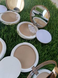 Myglamm Super Serum Compact