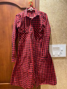 MAROON AND BLACK SHIRT/LONG BUTTONED SHIRT