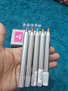 Eyshadow, Lip, Blush 3 In 1  Kit