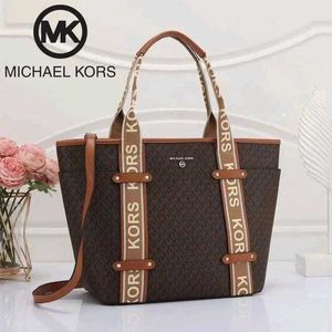 MK NEW LASTEST ELLIOT LARGE TOTE BAG*