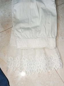 White Leggings with Lace