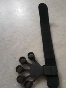Finger Gripper Brand New Without Tag