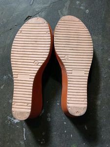 Wedge Heels Black Tan