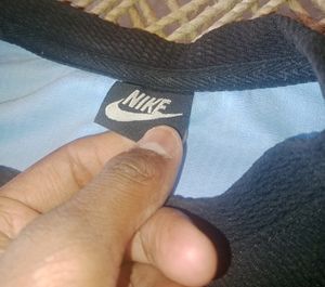Nike T Shirt