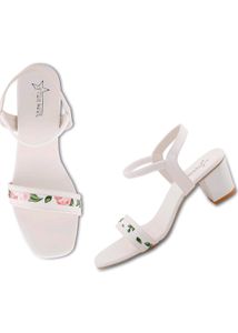 White Heels 👠