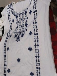 White Embroidered Kurta
