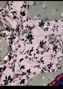 Combo Of 2 Branded Tops New No Coin 30/32 Bust