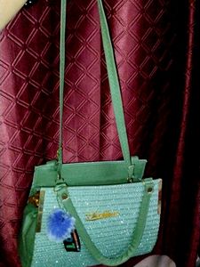 Green Hand Bag  👜
