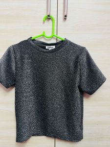 worn only once and is in excellent condition