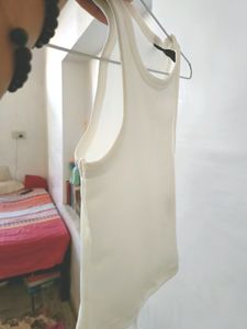 H&amp;M WHITE TANK TOP