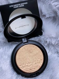 Luxe Brand Original MAC Highlighter