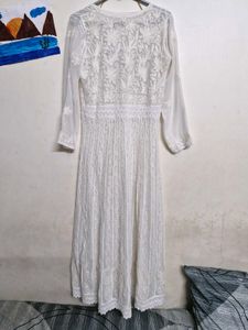 Lucknowi Chikankari Kurti Set