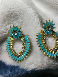 sky Blue colour earring