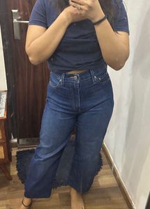 Women Straight Fit Blue Jeans