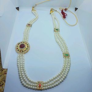 New Vintage Neckpiece With Free Courier Bags