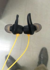 REALME NEW AND ORIGINAL HEADPHONE