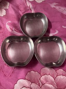 Apple Shaped Bowls