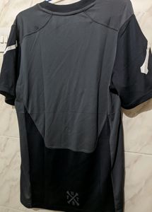 Nike NFTB Edition V Neck T Shirt Size S