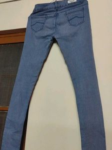 Light Wash Skinny Jeans