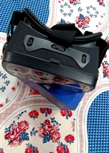 V R GLASSES FROM JIO