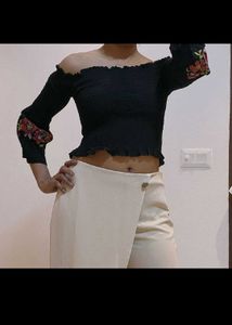 Forever 21 Off Shoulders Black Top