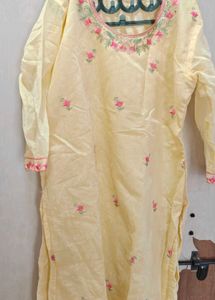 4 Kurtis Combo Used One