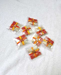 8 Pcs Rolli Chawal For Both Bhaiya And Bhabhi