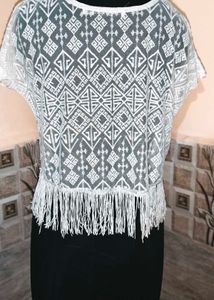 Size S/M 🎁Buy 2 Get 1 Free 🎁White Fringe Top