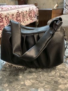 Stylish Black Handbag