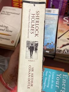 Sherlock Holmes Volume 1