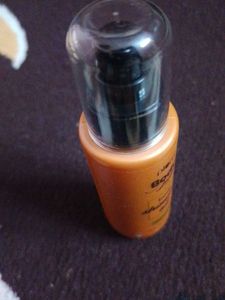 PLUM BODY SHIMMER OIL ( New And Sealed Pack )