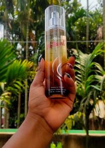 Wottagirl Vanilla Twist Body Spray