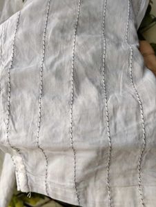 Men&#39;s White Embroided Kurta