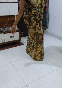 Women Saree With Blouse