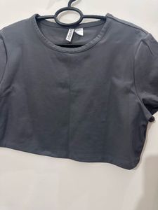 Black H&amp;M Crop Top, L Size