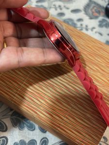 Red WOMAGE Watch