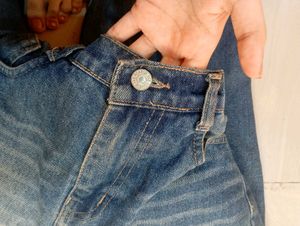 Distressed Wide Leg Jeans