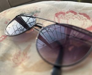 Stylish Aviator Sunglasses