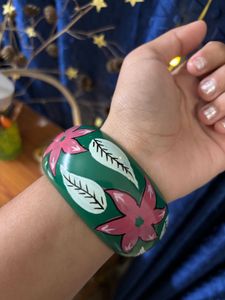 Hand Painted Green Floral Bangle