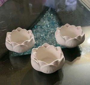 Set Of Three Lotus Shaped Tealight Candle Holders