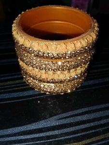 Golden Floral Bangle Set
