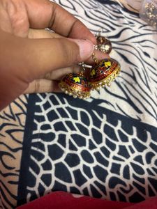 meenakari jhumka