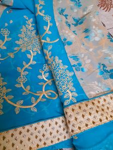 Beautiful Saree With Blouse