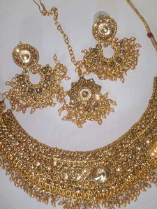 Golden Jewelry Set