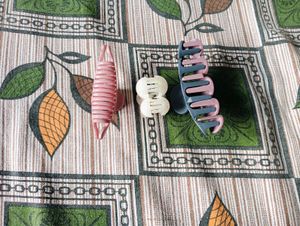 Blue &amp; Pink Circle Hair Clip