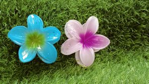 Floral Design Hair Claws