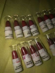 Set Of 16 Mini Lipstick Lot