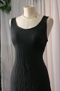 Elegant Black Midi Dress With Built It Bra