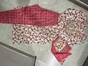 Kurta Pant Dupatta Set.