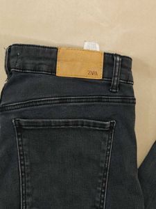 Zara Skinny Fit Cropped Denim